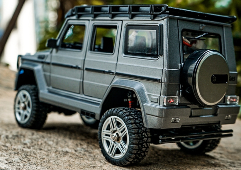 pinecone_model_sg-2401_rc_car_2